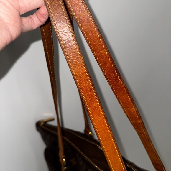 Louis Vuitton Totally MM - Picture 3 of 5